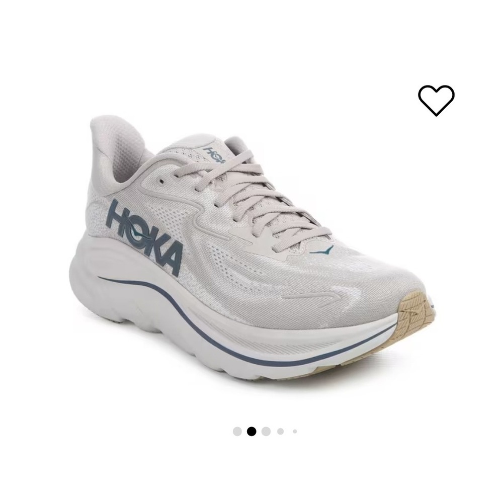 HOKA
Men's Clifton 10 Sneakers mens size 9 new with box